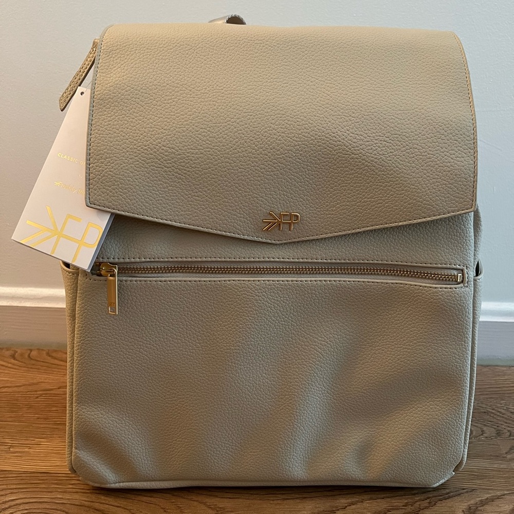 BNWT Freshly Picked Classic II diaper bag